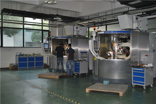 塑膠注塑模具制造滑塊用油壓油缸抽芯機構(gòu) 塑膠注塑模具制造滑塊用油壓油缸抽芯機構(gòu)