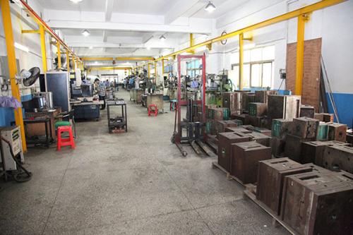 塑膠注塑模具斜頂機(jī)構(gòu)設(shè)計(jì) 塑膠注塑模具斜頂機(jī)構(gòu)設(shè)計(jì)